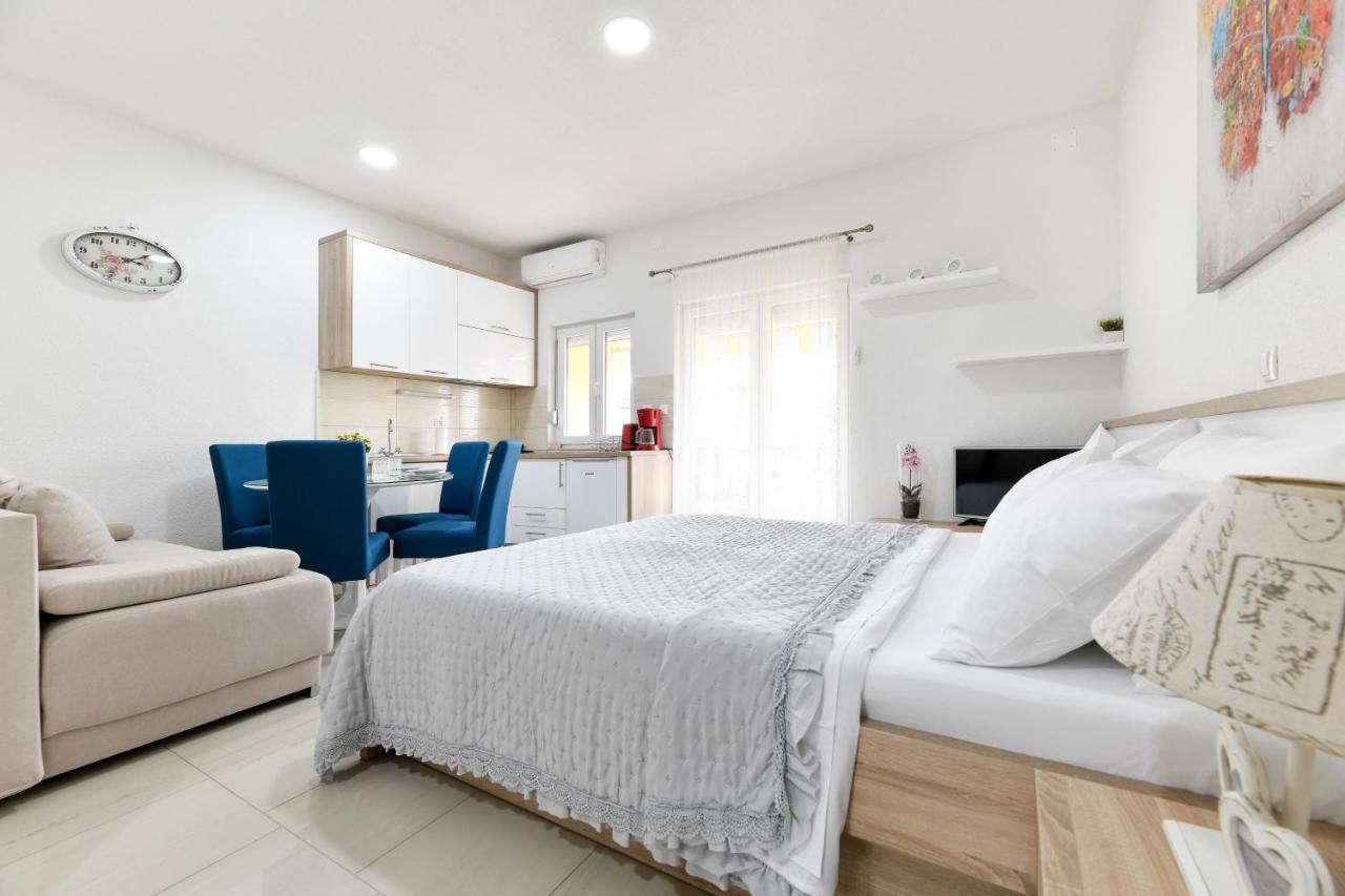 Apartments Diora Seline Exterior photo