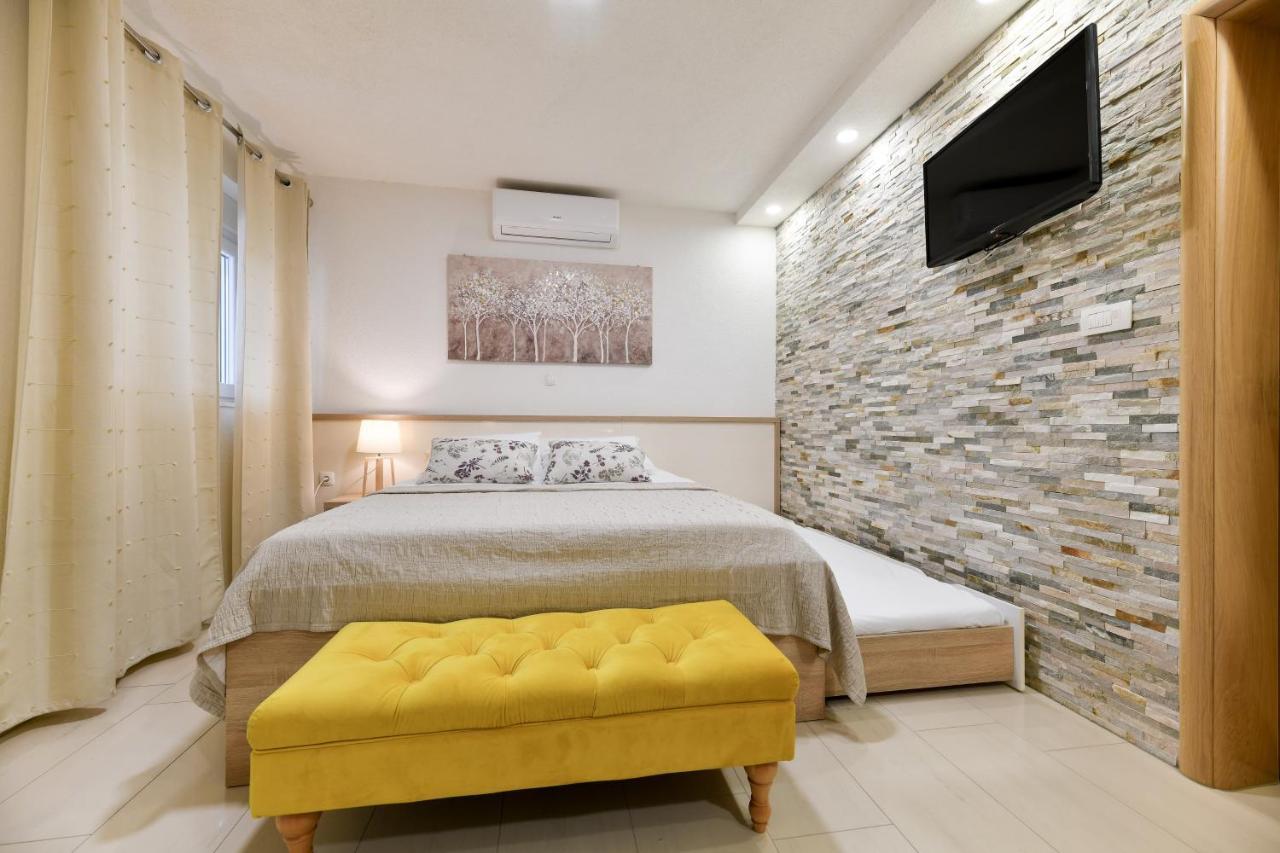 Apartments Diora Seline Exterior photo